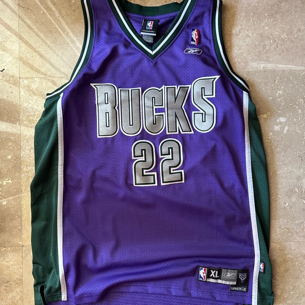 Michael Redd Milwaukee Bucks purple jersey size XL